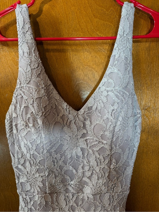 Windsor Dresses & Skirts - Windsor Lavender Lace V-Neck Dress